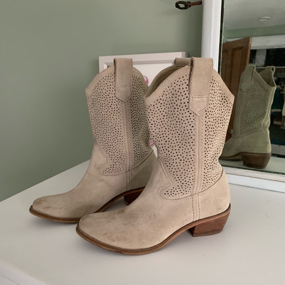 BCBG cowboy boots